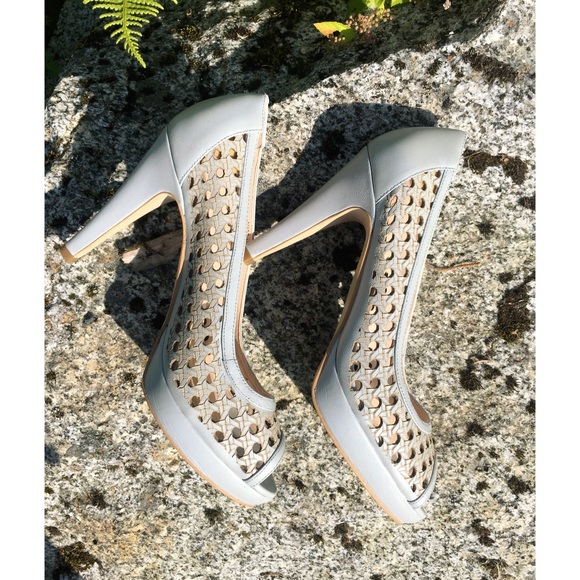 Sacha London Designer Perforated Blue Gray Pumps - Picture 4 of 7